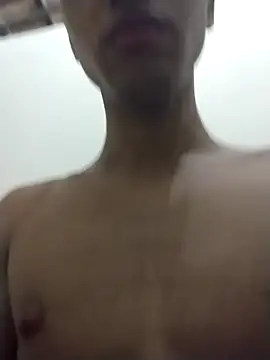 Snapshot of Thws1n chatting on 11.15.25 Thws1n online show from 11.15.25