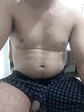 Snapshot of Heterobusca chatting on 11.16.25 Heterobusca online show from 11.16.25