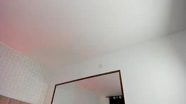 Sasha Wolff online show from 03.05.26