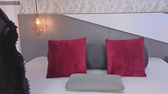 Sasha Wolff online show from 04.15.26