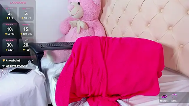 Snapshot of anna_jules chatting on 11.24.25 anna jules online show from 11.24.25