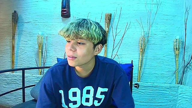 Snapshot of nathan_bell chatting on 11.15.25 nathan bell online show from 11.15.25