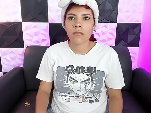 Snapshot of AfroditaMoore1 chatting on 11.15.25 AfroditaMoore1 online show from 11.15.25