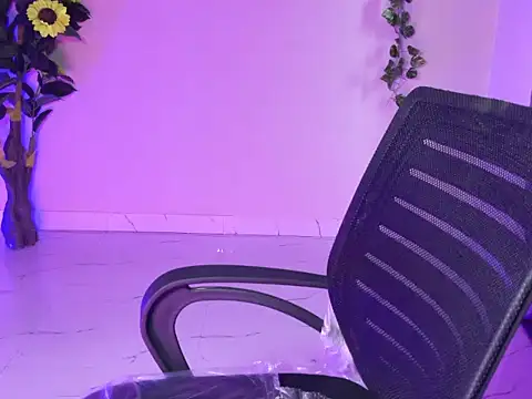 Saira Hotty online show from 03.11.26