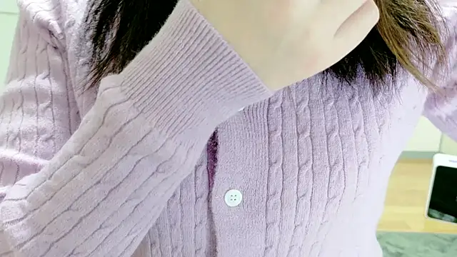 Snapshot of akane_room chatting on 11.29.25 akane room online show from 11.29.25