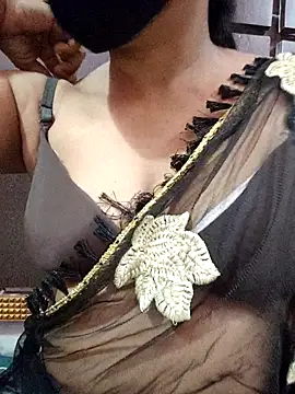 Snapshot of mahalaxmi_teluguammai chatting on 11.14.25 mahalaxmi teluguammai online show from 11.14.25