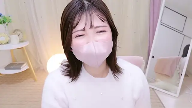 Snapshot of Ha_chan chatting on 11.17.25 Ha chan online show from 11.17.25