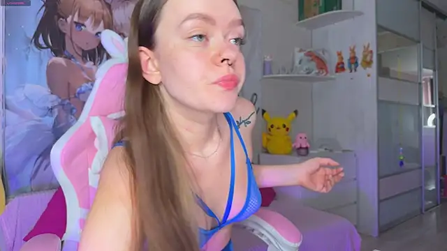 CheekySashaCharm online show from 04.03.26