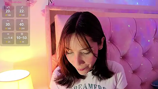 Darapresley777  online show from 11.29.25