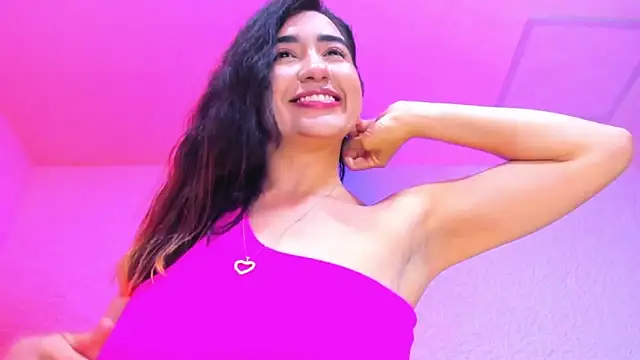 VictoriaRouge  online show from 04.17.26