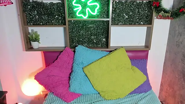 Angeldust19 online show from 11.21.25