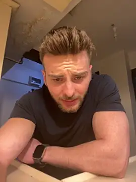 Snapshot of atesturky chatting on 11.21.25 atesturky online show from 11.21.25