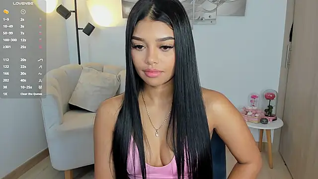 haileyflorez  online show from 04.18.26