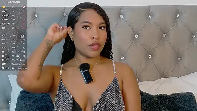 izzybelmont12 online show from 11.29.25