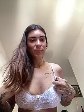 Snapshot of fer-nanda chatting on 02.16.26 fer-nanda online show from 02.16.26