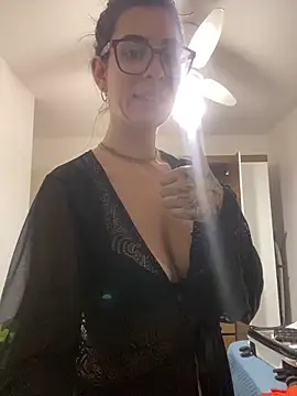 Snapshot of fer-nanda chatting on 02.18.26 fer-nanda online show from 02.18.26