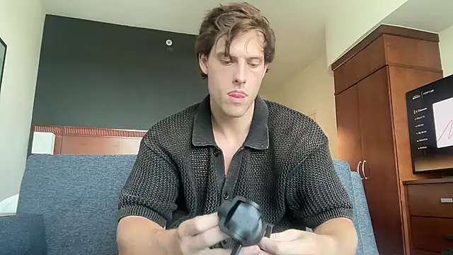 alex islivee online show from 06.08.26