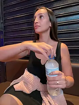 BelleRune online show from 03.25.26