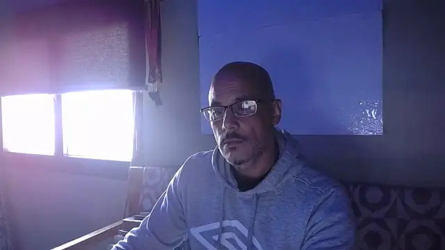 Snapshot of Marck_80 chatting on 11.14.25 Marck 80 online show from 11.14.25