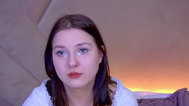 TinnaBurton online show from 02.03.26