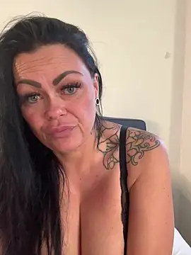 Phillipa valentina online show from 07.07.26