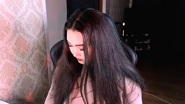 Emma Uilson online show from 03.21.26