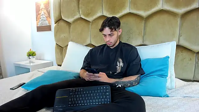 Austin coljs online show from 04.21.26