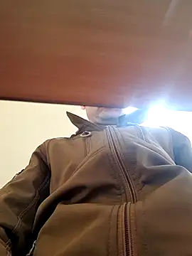 Gregorywhitelegs online show from 04.03.26