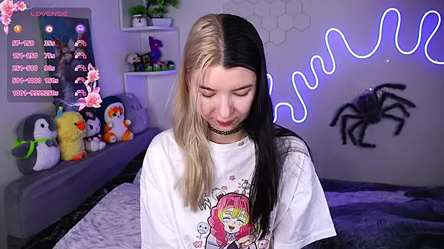 Emmie shy online show from 04.09.26