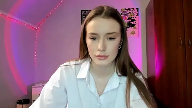 tinyglow online show from 03.06.26