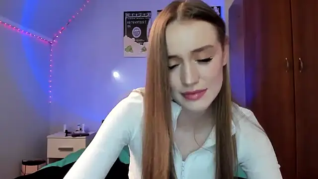 tinyglow online show from 04.22.26