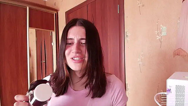 KristinaScott online show from 04.15.26