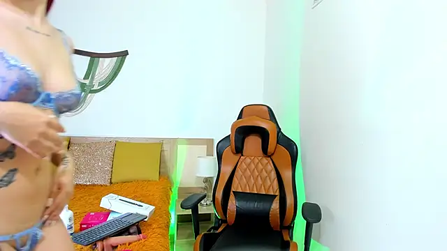 Emily Frostt online show from 03.06.26