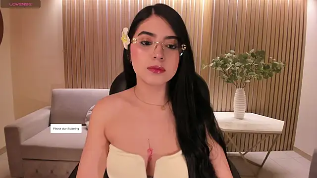 HaileyRoss  online show from 06.23.26