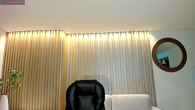 SophieLanne online show from 03.29.26