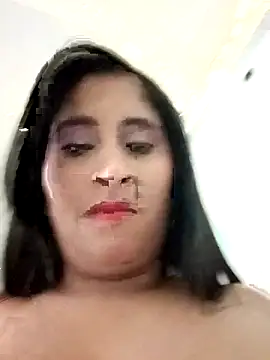 CarolinaNavas33 online show from 12.18.25