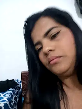 Snapshot of _QueenSofia_ chatting on 11.20.25 QueenSofia online show from 11.20.25