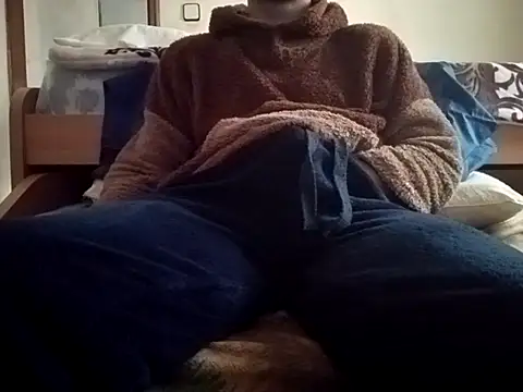 Snapshot of LindoCuerpo chatting on 11.17.25 LindoCuerpo online show from 11.17.25