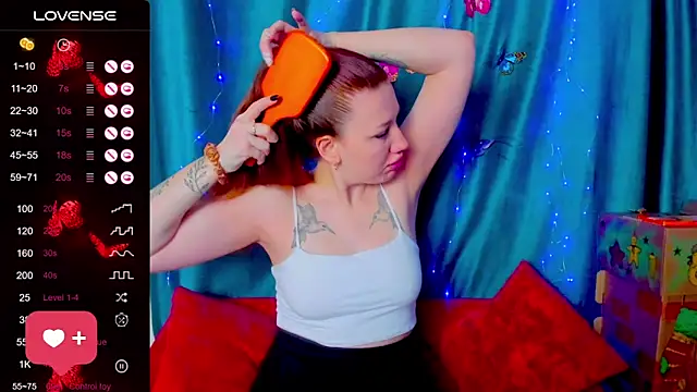 LillyRayRay online show from 11.27.25