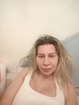 Snapshot of NaughtyClaudia_ chatting on 02.16.26 NaughtyClaudia online show from 02.16.26