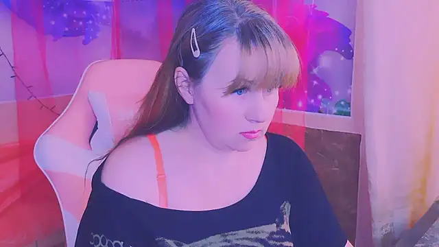 BESTLOLA online show from 04.01.26