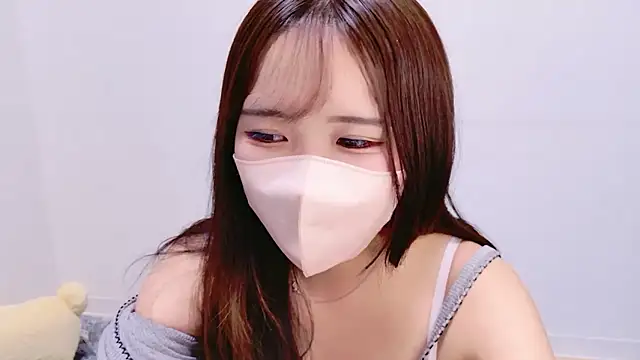 Snapshot of Nemu_chan_ chatting on 05.19.26 Nemu chan online show from 05.19.26