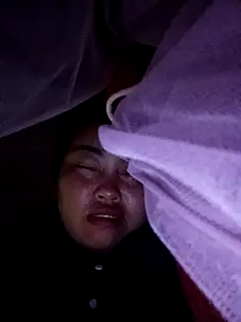 Snapshot of Rose-rose1234 chatting on 11.18.25 Rose-rose1234 online show from 11.18.25