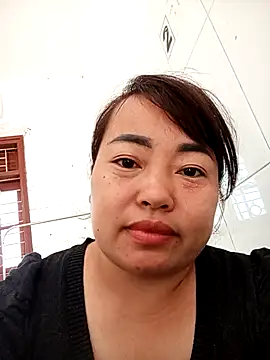 Snapshot of Rose-rose1234 chatting on 11.26.25 Rose-rose1234 online show from 11.26.25