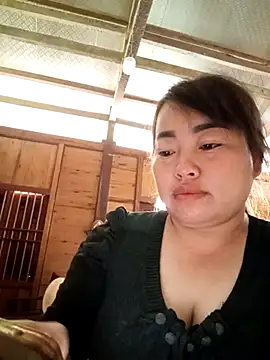 Snapshot of Rose-rose1234 chatting on 11.27.25 Rose-rose1234 online show from 11.27.25