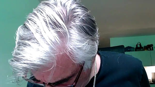 Buidapest online show from 05.16.26