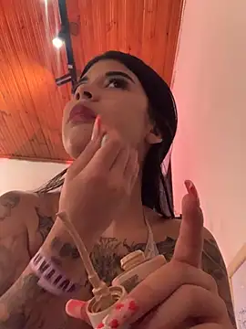 Dannii- online show from 02.08.26