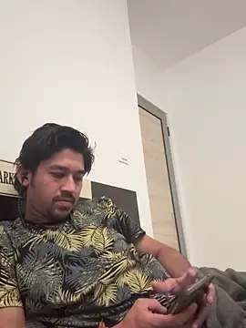 Jhonneeey online show from 12.17.25