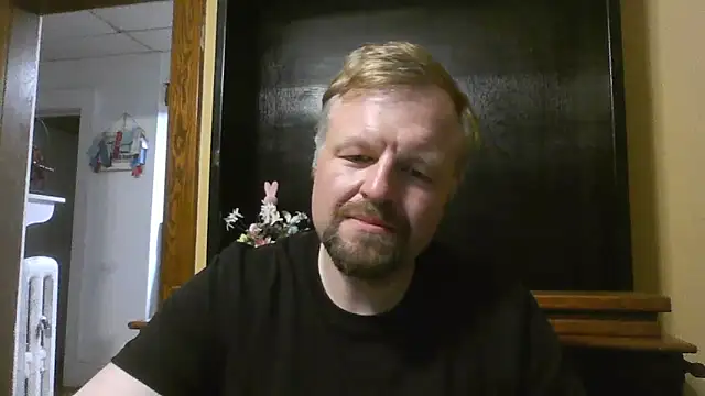 Snapshot of TheOneDonShaun chatting on 04.09.26 TheOneDonShaun online show from 04.09.26