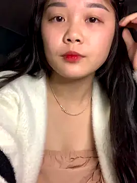 Snapshot of Baa-bee22 chatting on 11.19.25 Baa-bee22 online show from 11.19.25